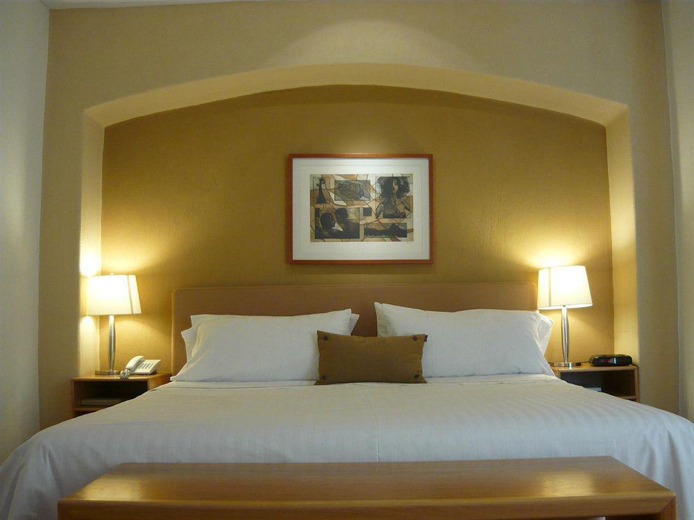 Hotel Casona Los Vitrales Сакатекас Номер фото